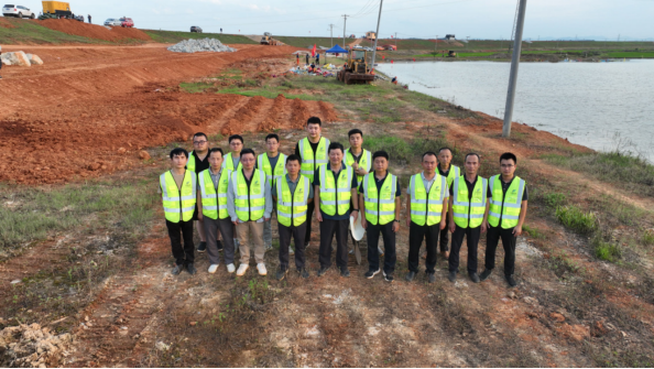 抗洪搶險(xiǎn)報(bào)導(dǎo)-迎“汛”而上，奔赴前線(xiàn) -454.png